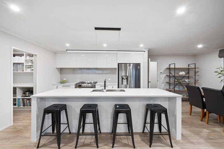 Photo of property in 15 Fisk Road, Pukekohe, 2120