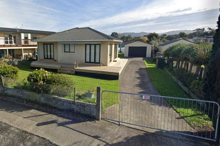Photo of property in 915 East Coast Road, Kaiaua, Pokeno, 2473