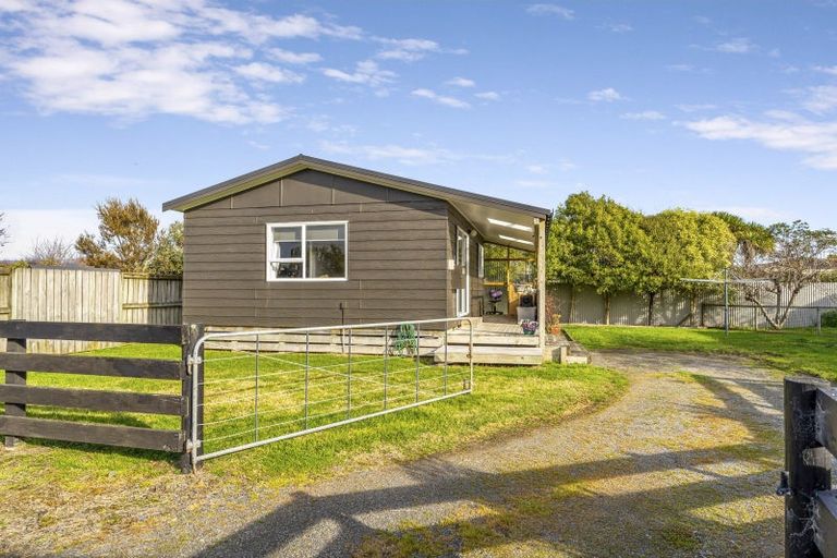 Photo of property in 95 Atkinson Avenue, Otaki Beach, Otaki, 5512