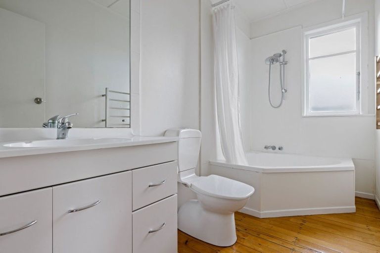 Photo of property in 88 Williams Street, Cambridge, 3434