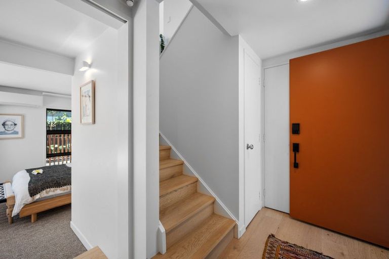 Photo of property in 2/21 Hauraki Road, Hauraki, Auckland, 0622