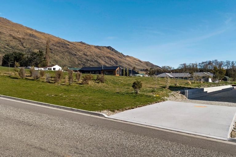 Photo of property in Lakefield Estate, 64 Kent Street, Kingston, 9793