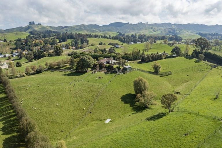 Photo of property in 16a Tamumu Road, Waipawa, 4210