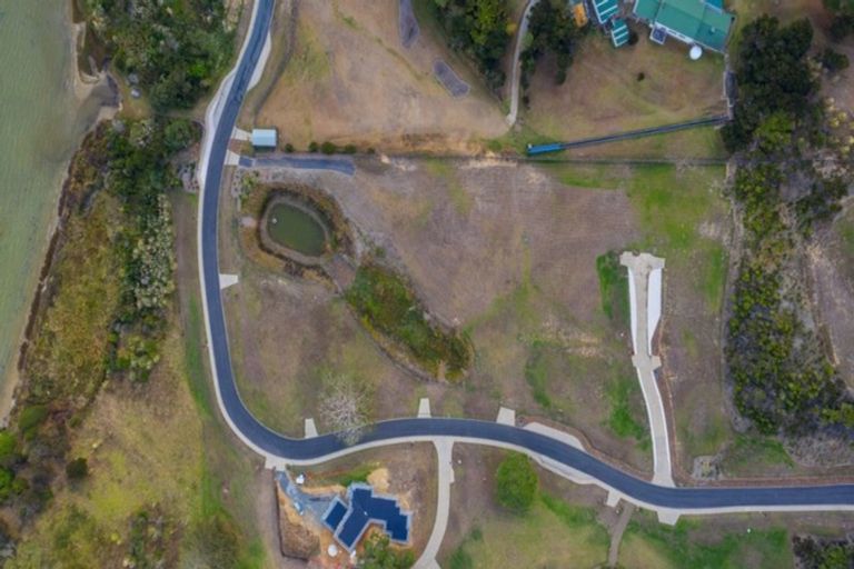 Photo of property in 1 Garden Way, Mangawhai Heads, Mangawhai, 0505