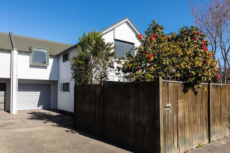 Photo of property in 2/54 Derby Street, St Albans, Christchurch, 8014