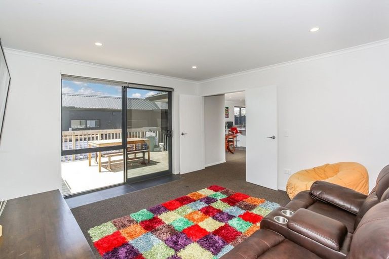 Photo of property in 16 Lippiatt Crescent, Pokeno, 2402