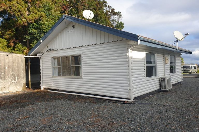 Photo of property in 124 Memorial Drive, Parahaki, Whangarei, 0112