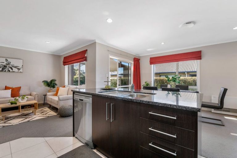 Photo of property in 53 Hamon Place, Pukehangi, Rotorua, 3015