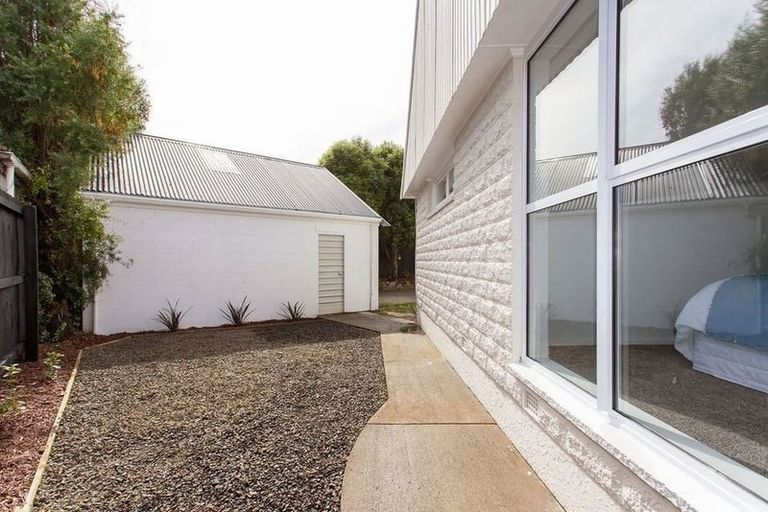 Photo of property in 27 Horseshoe Lake Road, Shirley, Christchurch, 8061