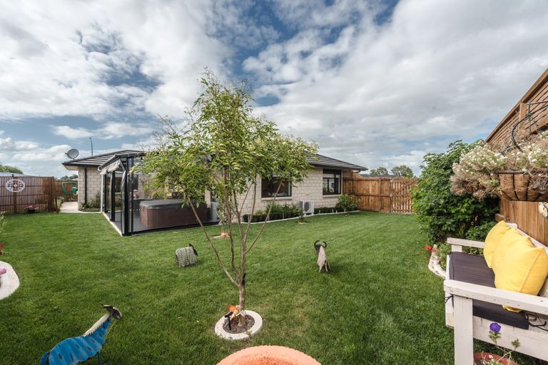 Photo of property in 4 Patatee Terrace, Baverstock, Hamilton, 3200