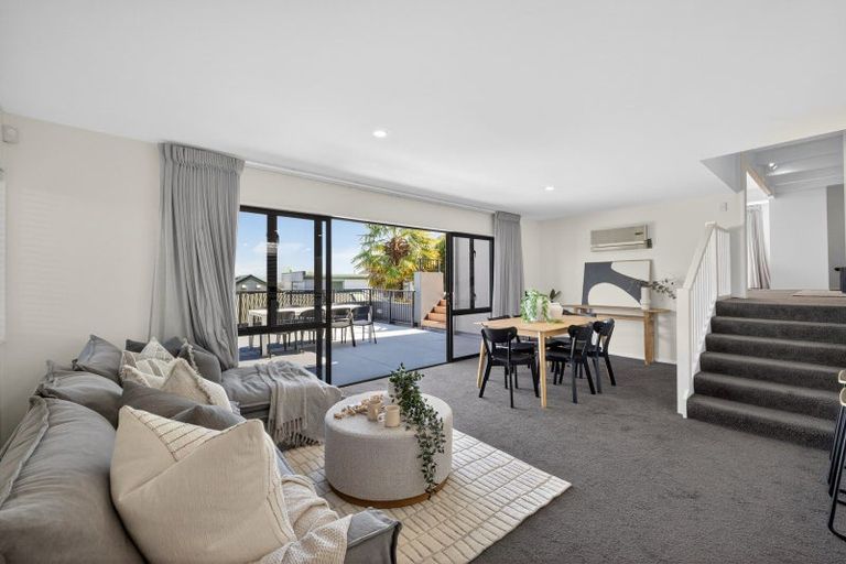 Photo of property in 25 Lookaway Place, Huntsbury, Christchurch, 8022