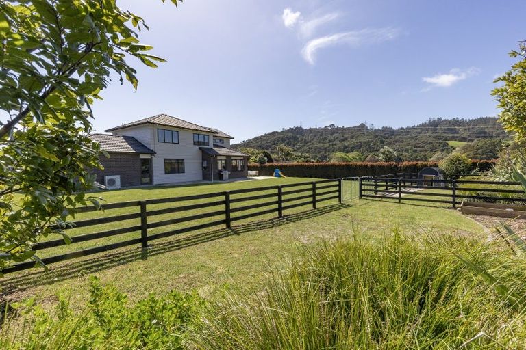 Photo of property in 30 Robert Might Road, Huapai, Kumeu, 0810