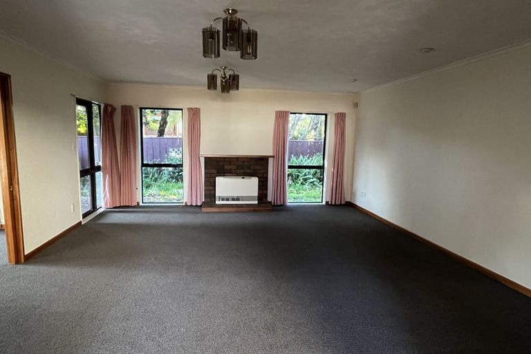 Photo of property in 9a Phoenix Avenue, Hokowhitu, Palmerston North, 4410