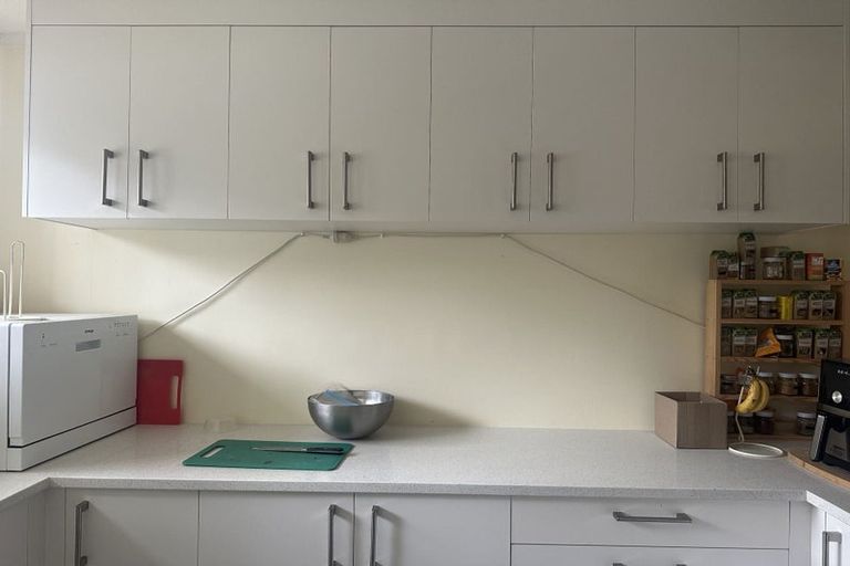 Photo of property in 3/81 Seabrook Avenue, New Lynn, Auckland, 0600