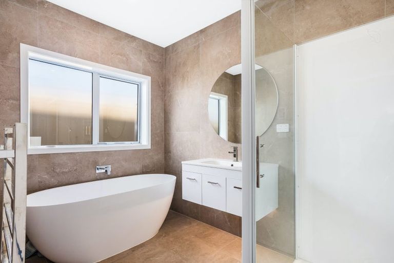 Photo of property in 65 Queen Charlotte Drive, Aotea, Porirua, 5024