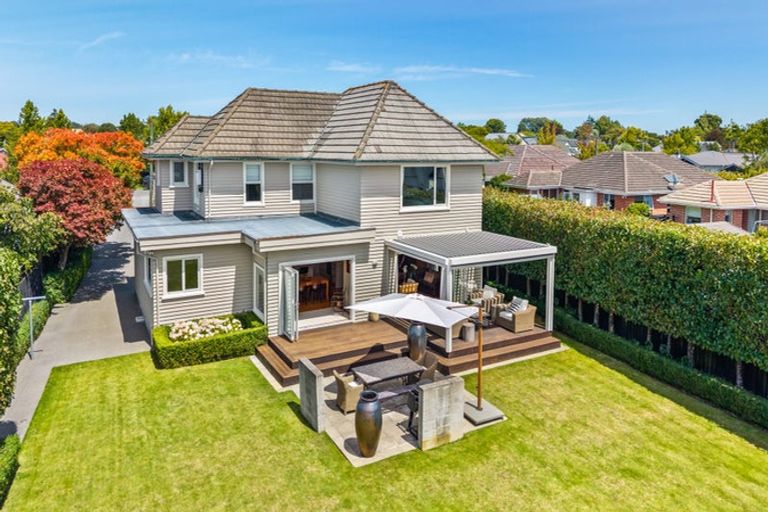 Photo of property in 118 Hamilton Avenue, Ilam, Christchurch, 8041