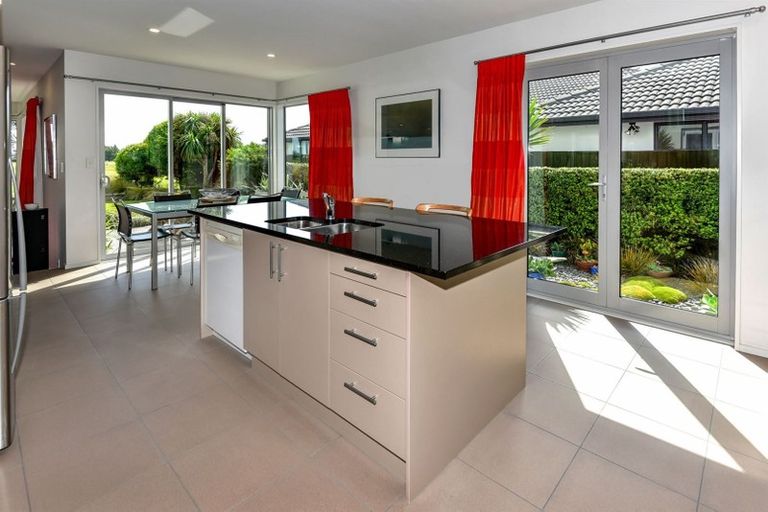 Photo of property in 18 Fishermans Rest, Waimairi Beach, Christchurch, 8083