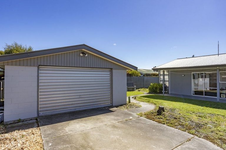 Photo of property in 4 Coates Place, Rangiora, 7400