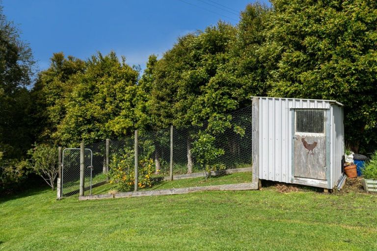 Photo of property in 32 Jeffs Road, Dairy Flat, Albany, 0794