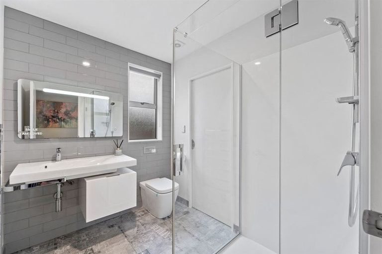 Photo of property in 18 Bella Vista Drive, Gulf Harbour, Whangaparaoa, 0930