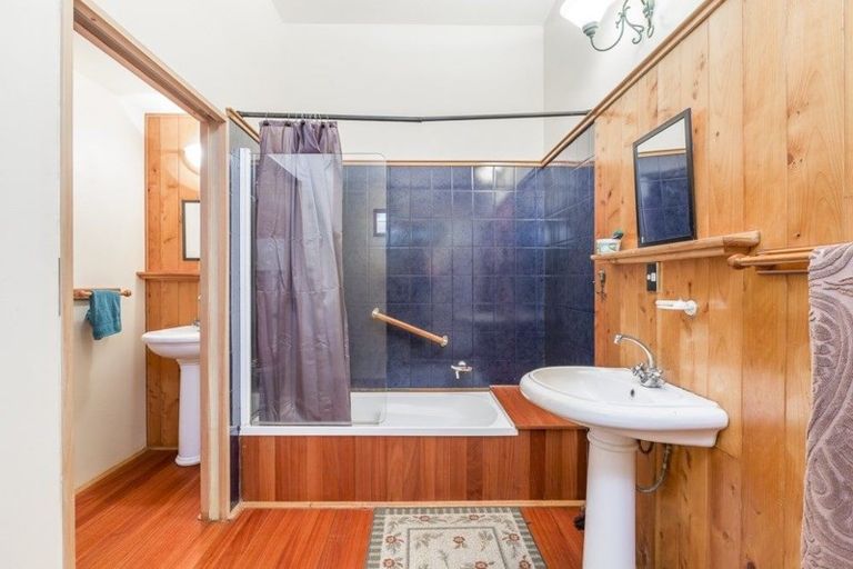 Photo of property in 61 Ridge Road, Mahurangi East, Warkworth, 0982