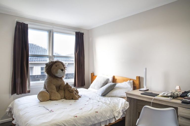 Photo of property in 104a Lake Road, Belmont, Auckland, 0622