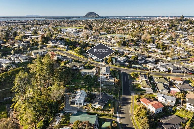 Photo of property in 5 Graham Place, Bellevue, Tauranga, 3110