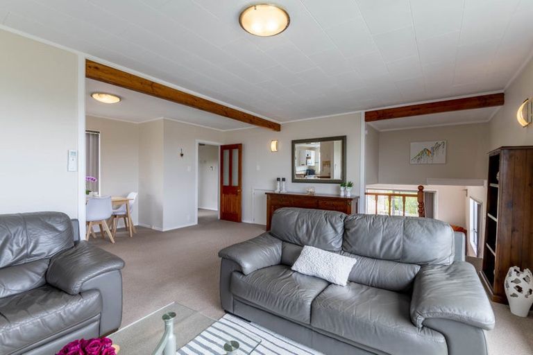 Photo of property in 63 Sea Vista Drive, Pukerua Bay, 5026