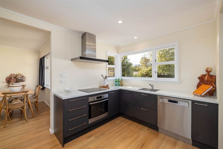 Photo of property in 9 Centaurus Road, Cashmere, Christchurch, 8022