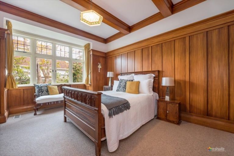 Photo of property in 32 Hinau Street, Woburn, Lower Hutt, 5010