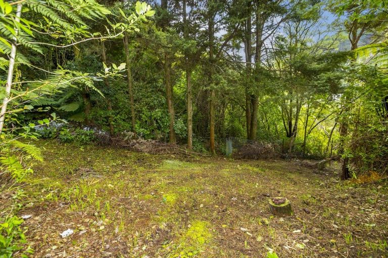 Photo of property in 144 Pinehaven Road, Pinehaven, Upper Hutt, 5019