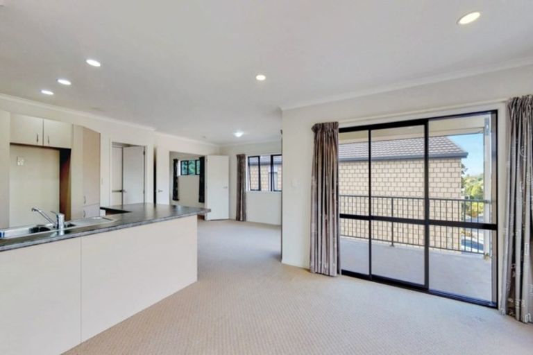 Photo of property in 2/19 Glencarron Place, Bethlehem, Tauranga, 3110