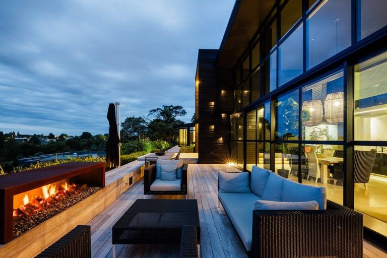 Photo of property in 92 Braid Road, St Andrews, Hamilton, 3200