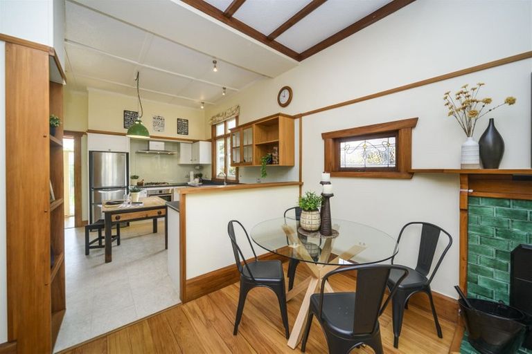 Photo of property in 12 Margaret Street, Roslyn, Palmerston North, 4414