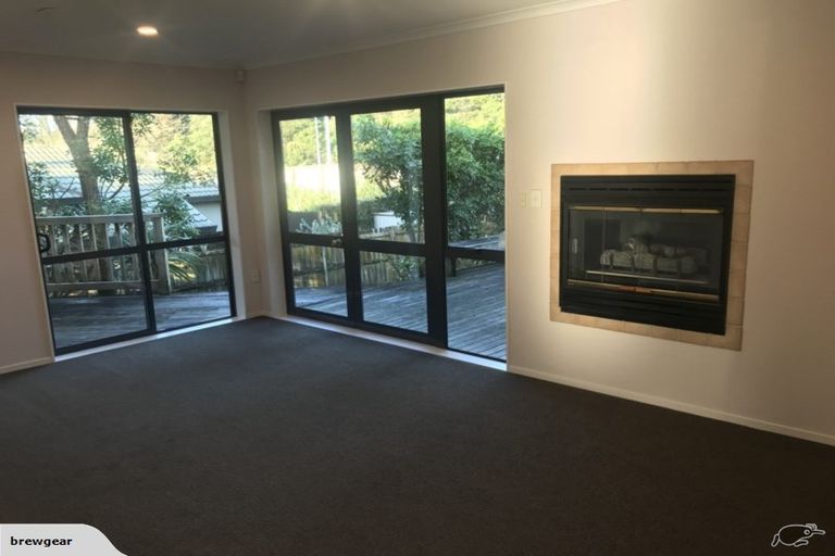 Photo of property in 20 Widdison Place, Albany, Auckland, 0632