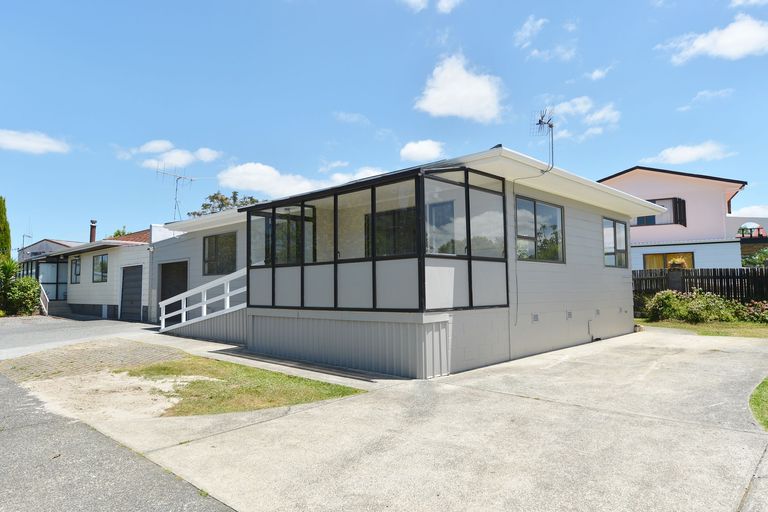 Photo of property in 1a Takahe Street, Tikipunga, Whangarei, 0112