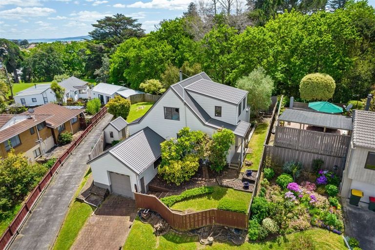 Photo of property in 16 Janome Place, Bucklands Beach, Auckland, 2014
