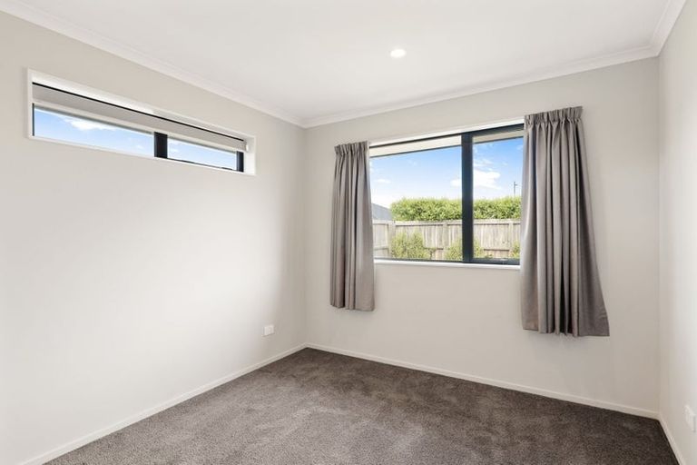 Photo of property in 38 Nicolau Avenue, Rolleston, 7615