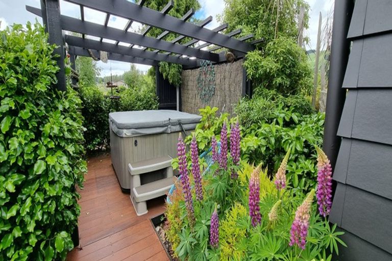 Photo of property in 500 Kinloch Road, Kinloch, Taupo, 3377