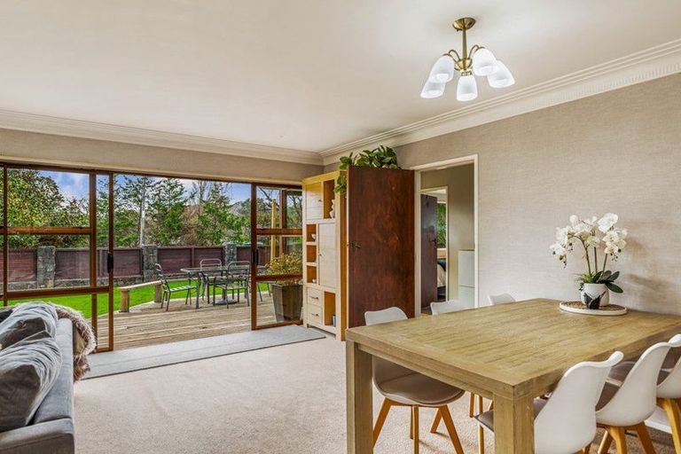 Photo of property in 40 Waikoukou Valley Road, Waimauku, 0812