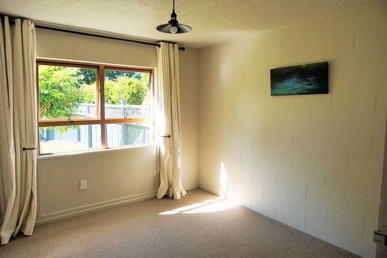 Photo of property in 1/14 Thornton Road, Cambridge, 3434