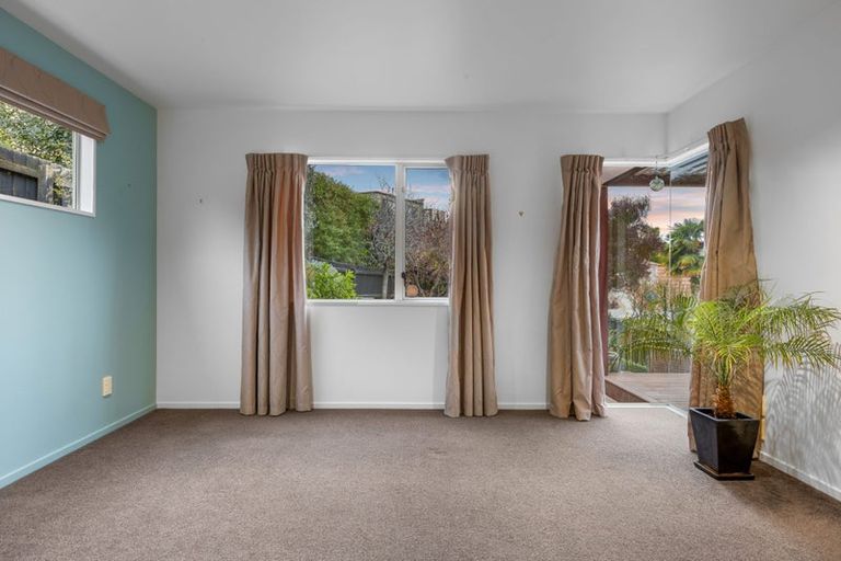 Photo of property in 3a Willow Dell, Westmorland, Christchurch, 8025