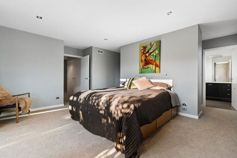 Photo of property in 10 Sunnyside Lane, Wanaka, 9305