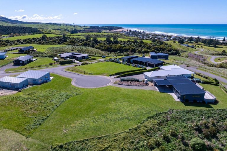 Photo of property in 4 Pukeko Place, Riversdale Beach, Masterton, 5872