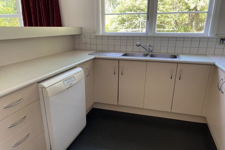 Photo of property in 65 Raukawa Street, Stokes Valley, Lower Hutt, 5019