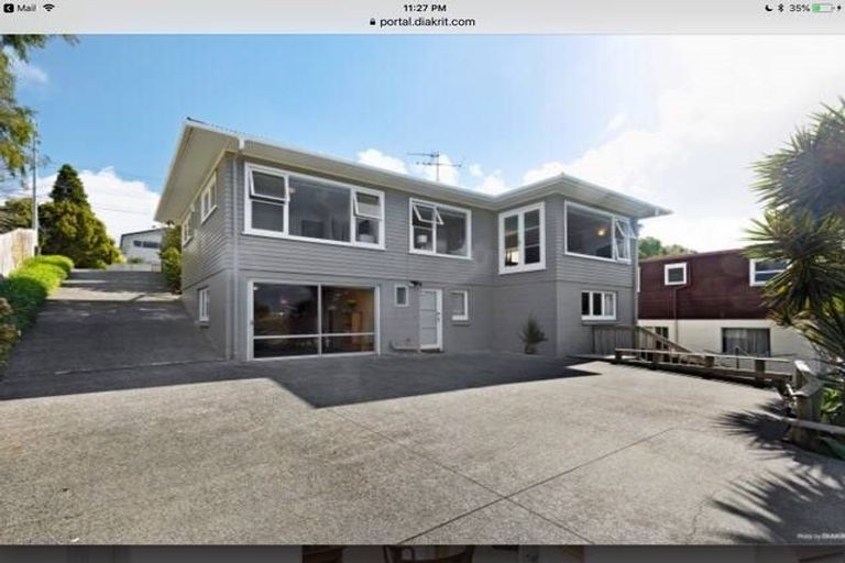 Photo of property in 88 Chivalry Road, Glenfield, Auckland, 0629