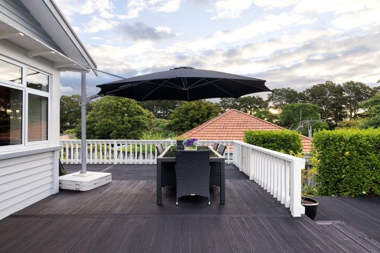 Photo of property in 19 Kiwi Avenue, Forest Lake, Hamilton, 3200