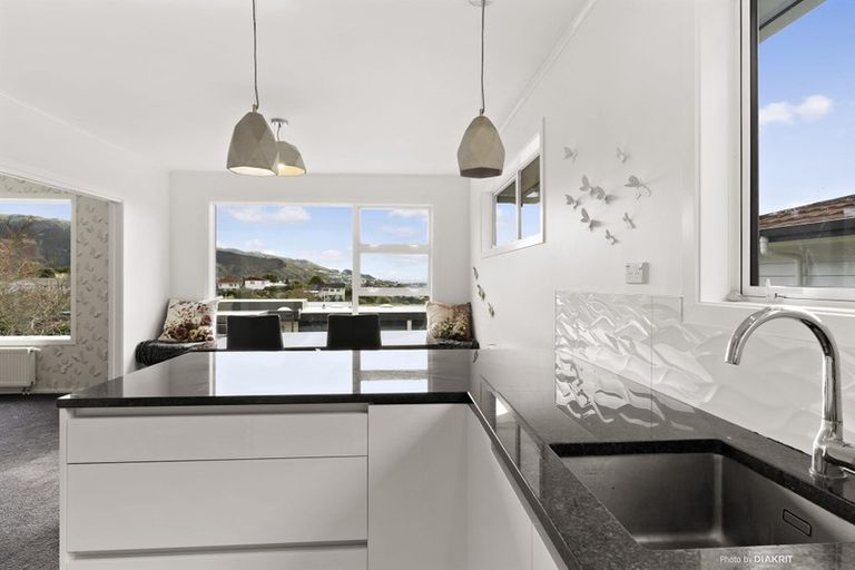 Photo of property in 49 Sunrise Boulevard, Tawa, Wellington, 5028