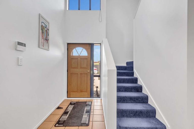 Photo of property in 14a Carthew Street, Feilding, 4702