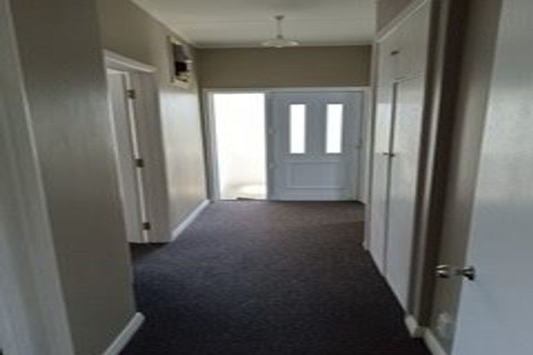 Photo of property in 24 Fonblanque Street, Westport, 7825